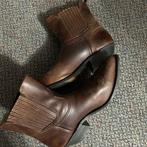 Silver rebel cowboy boots sz 8.5